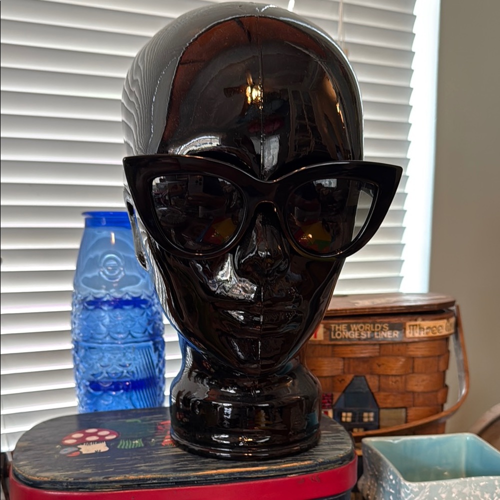 Black Cat-Eye Sunglasses